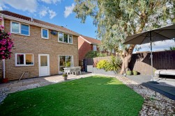 Stukeley Meadows, Huntingdon