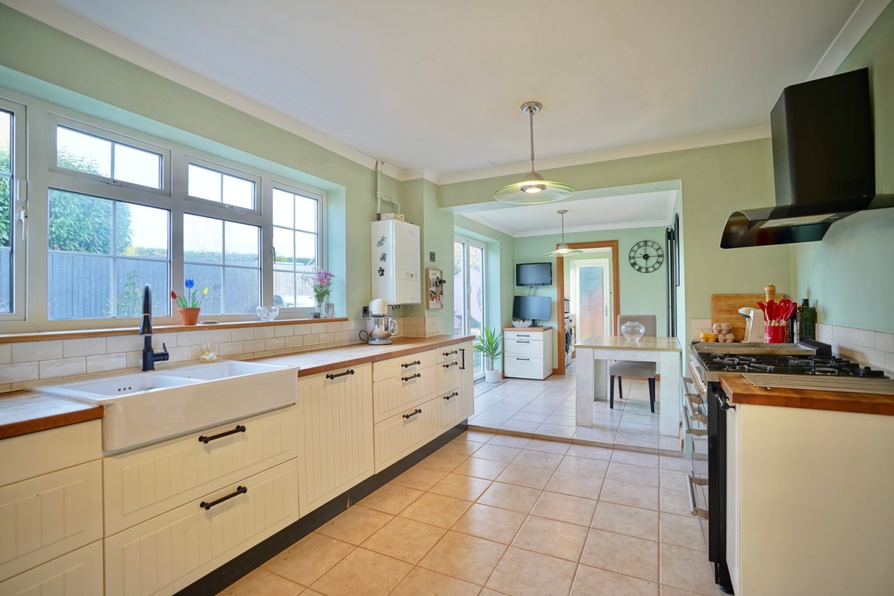 Chelveston, Wellingborough, Northamptonshire