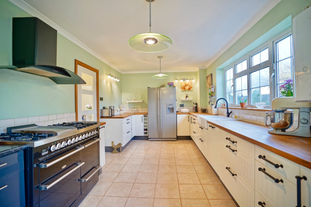 Chelveston, Wellingborough, Northamptonshire