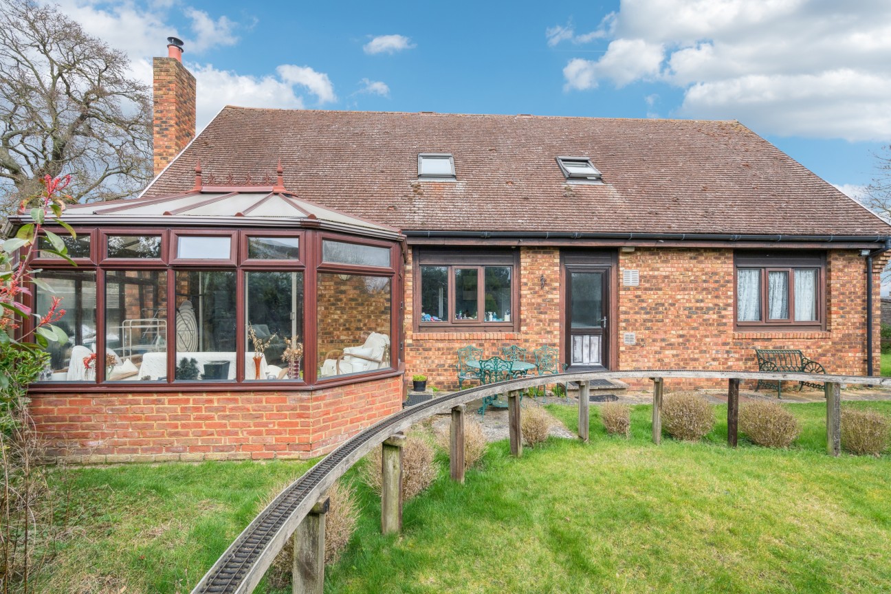 Roxton, Bedford
