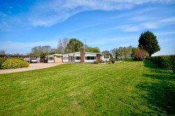 Little Staughton, Bedford