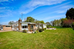 Little Staughton, Bedford