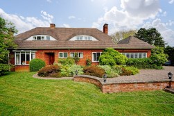 Houghton Road, St Ives, Huntingdon