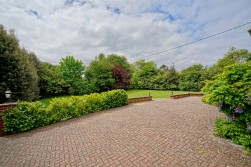 Houghton Road, St Ives, Huntingdon
