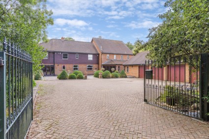 High Street, Upper Dean, Bedfordshire