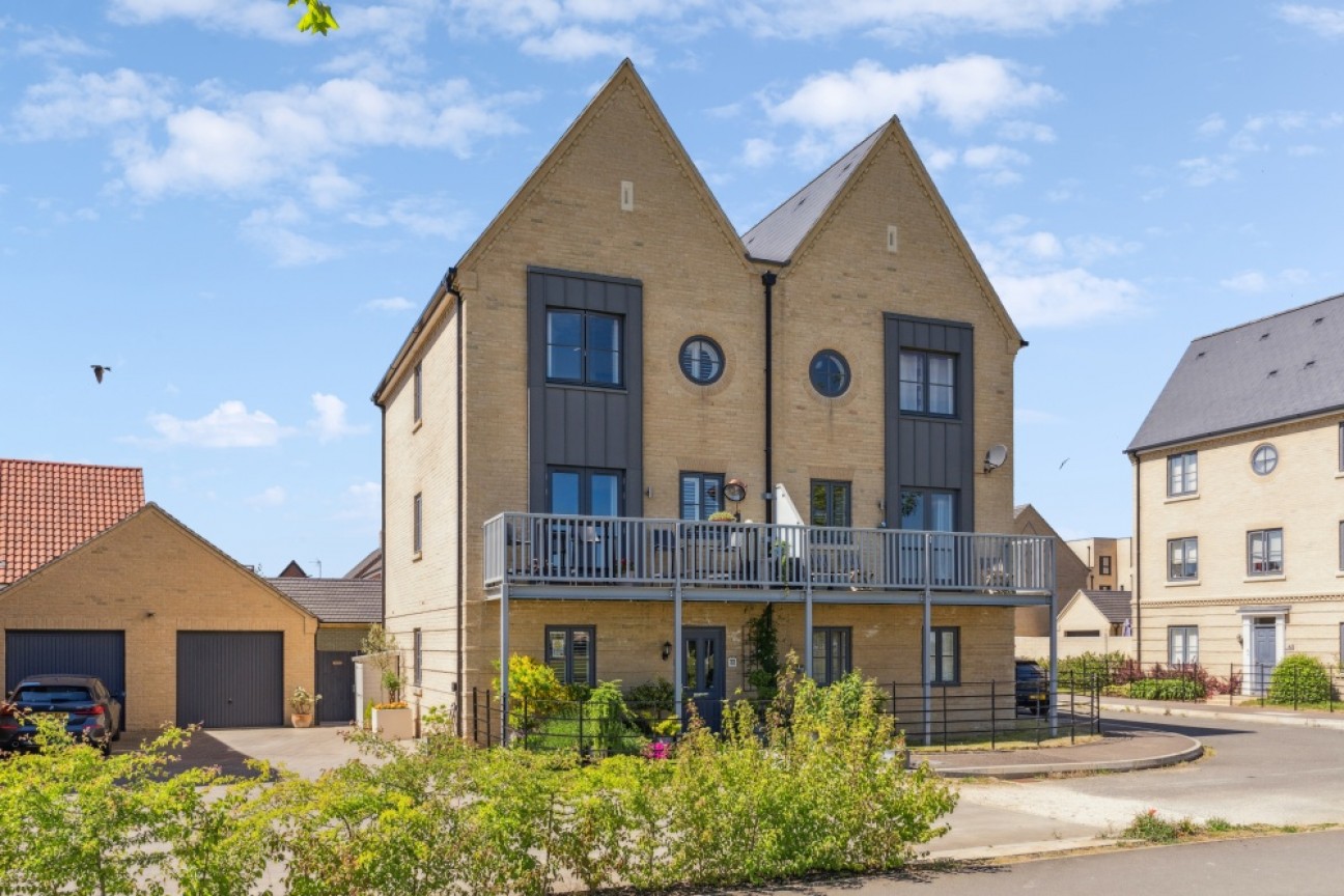 Alconbury Weald, Huntingdon