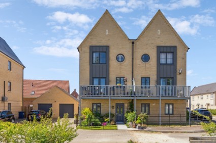 Alconbury Weald, Huntingdon