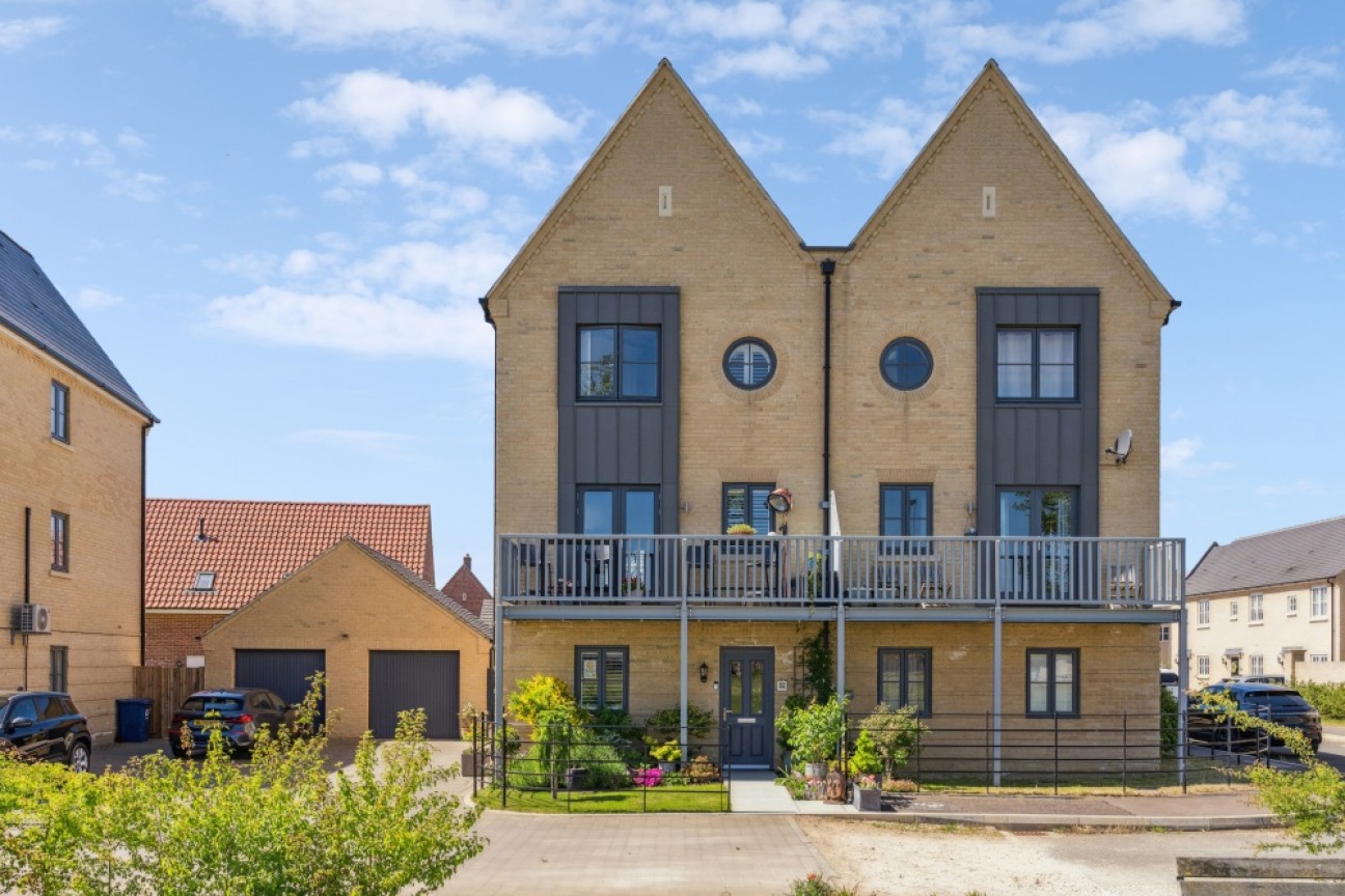 Alconbury Weald, Huntingdon