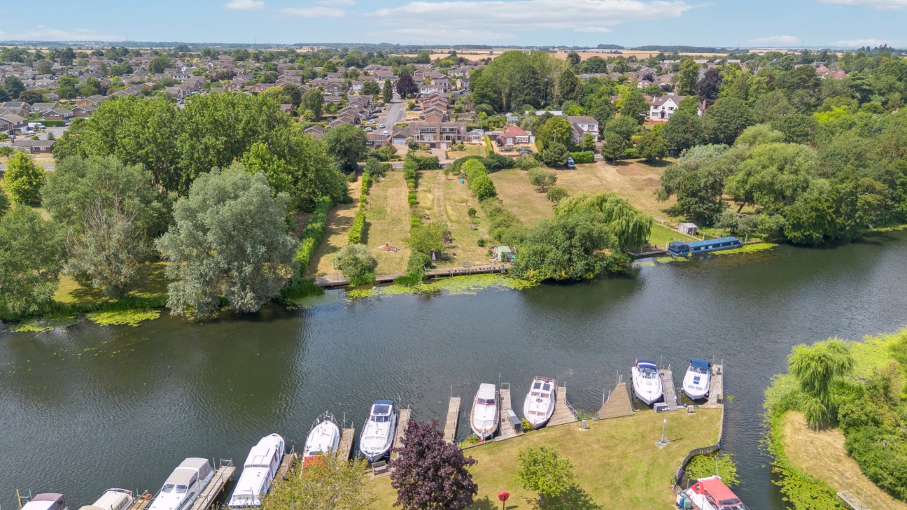 Eaton Ford, St Neots, Cambridgeshire