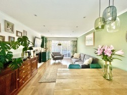 Mayfield Crescent, Huntingdon