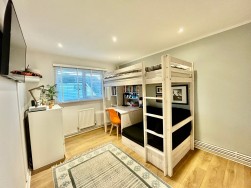 Mayfield Crescent, Huntingdon