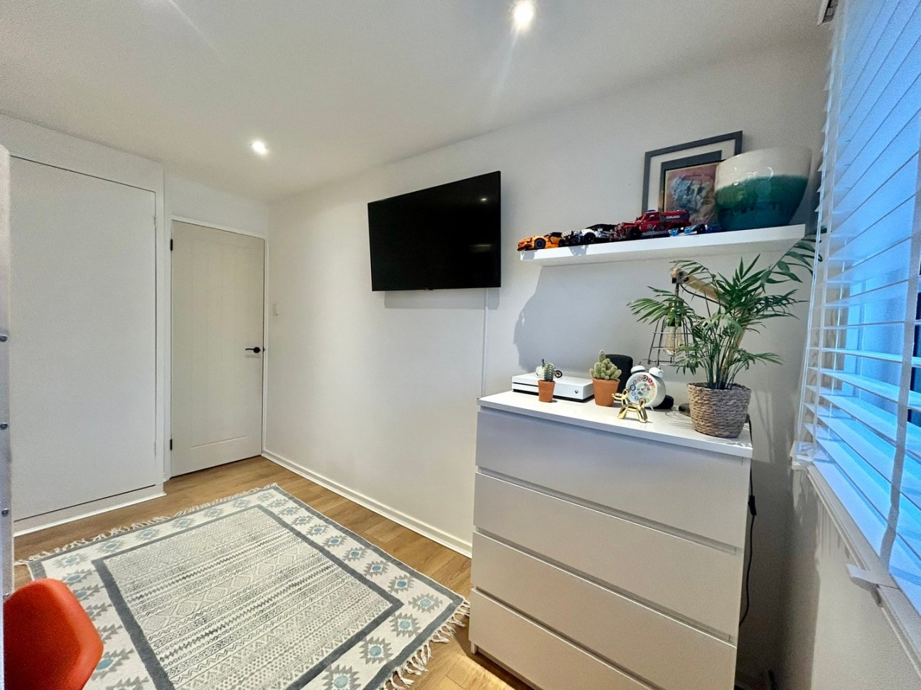 Mayfield Crescent, Huntingdon