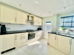 Mayfield Crescent, Huntingdon