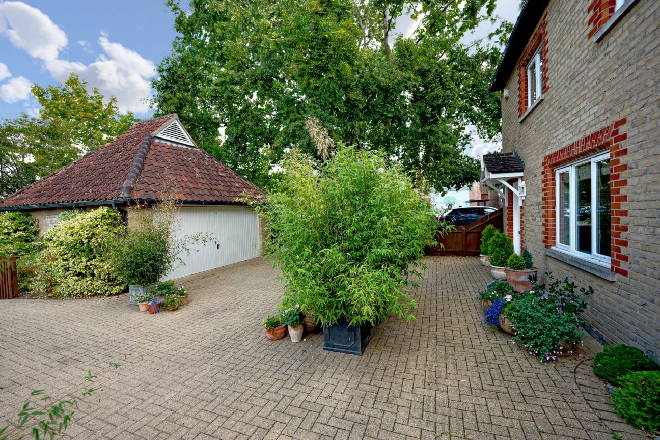 Brampton, Huntingdon