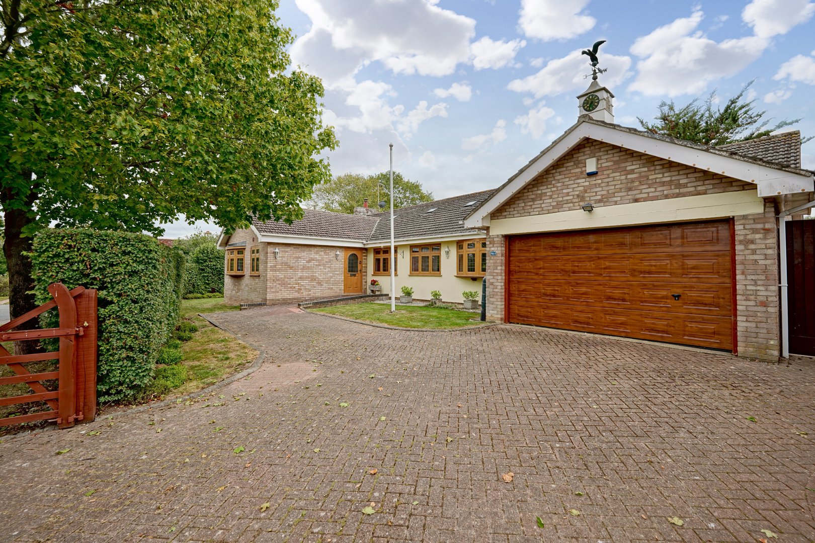 Little Staughton, Bedford