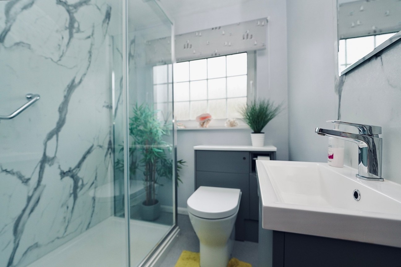 Shelton Road, Shelton