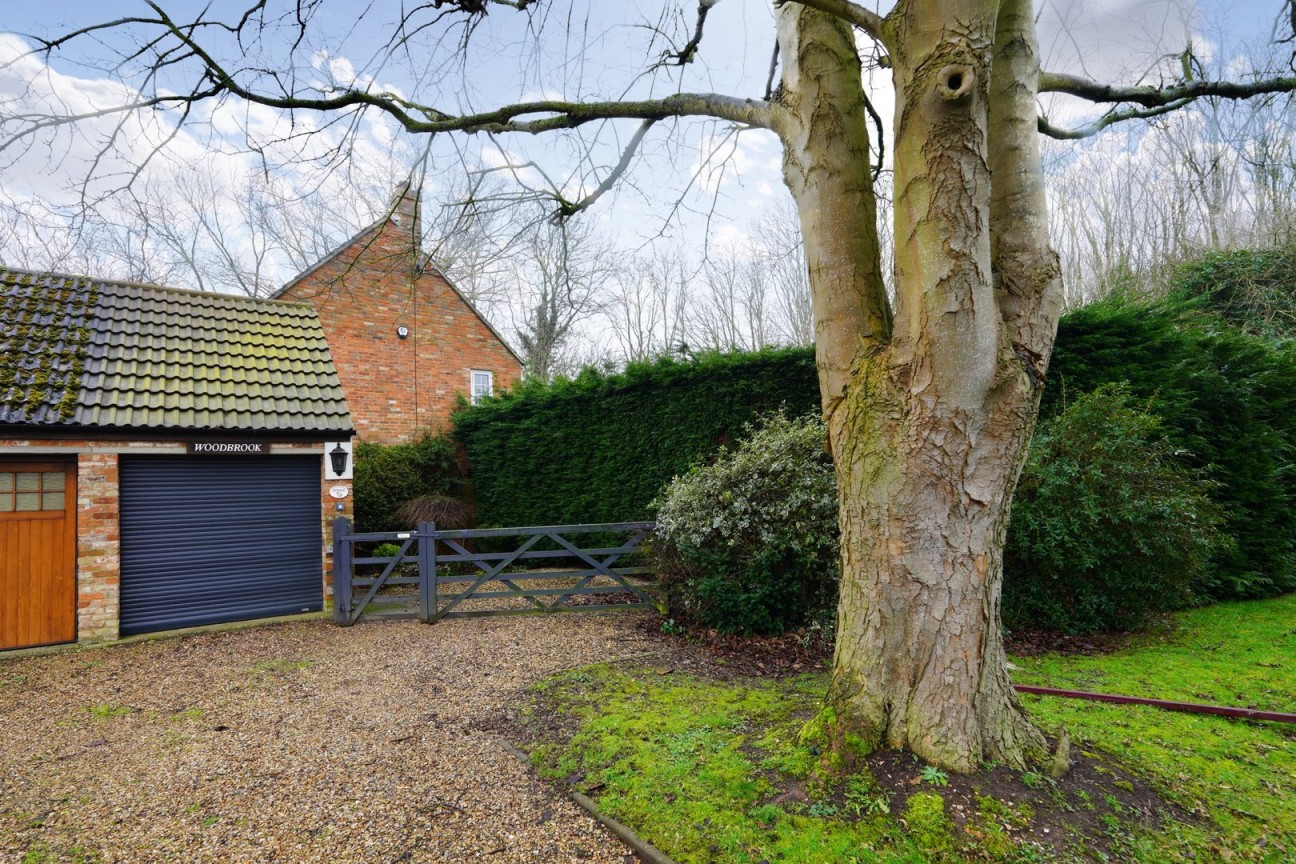 Shelton Road, Shelton