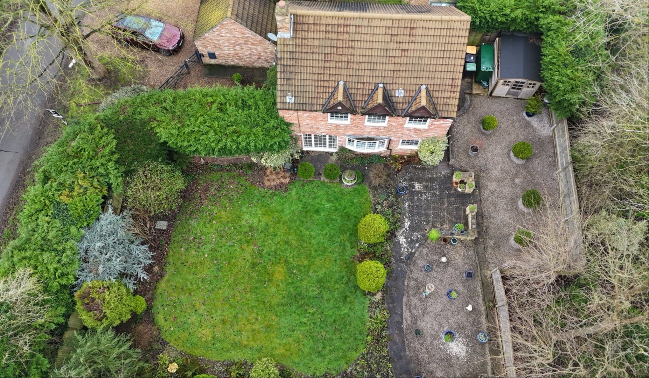 Shelton Road, Shelton