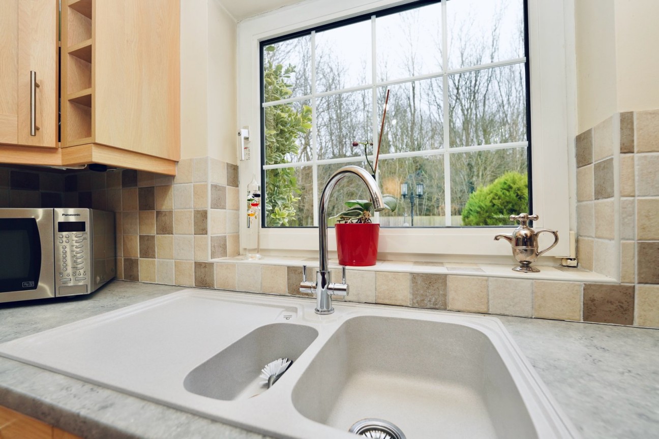 Shelton Road, Shelton