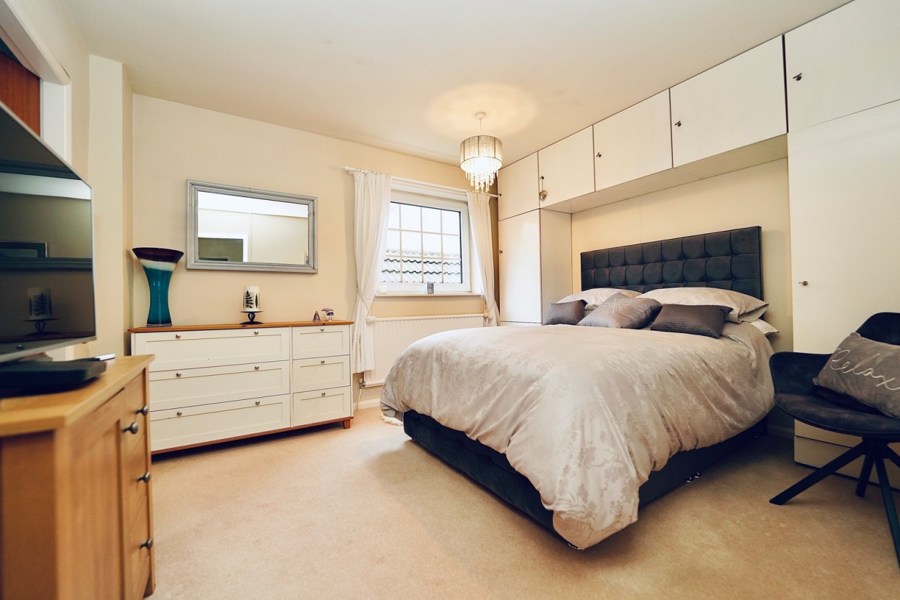 Shelton Road, Shelton