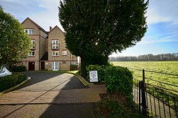 George Street, Huntingdon