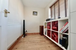 Queens Drive, Huntingdon