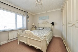 Queens Drive, Huntingdon