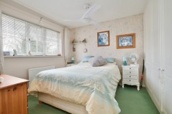 Stukeley Meadows, Huntingdon