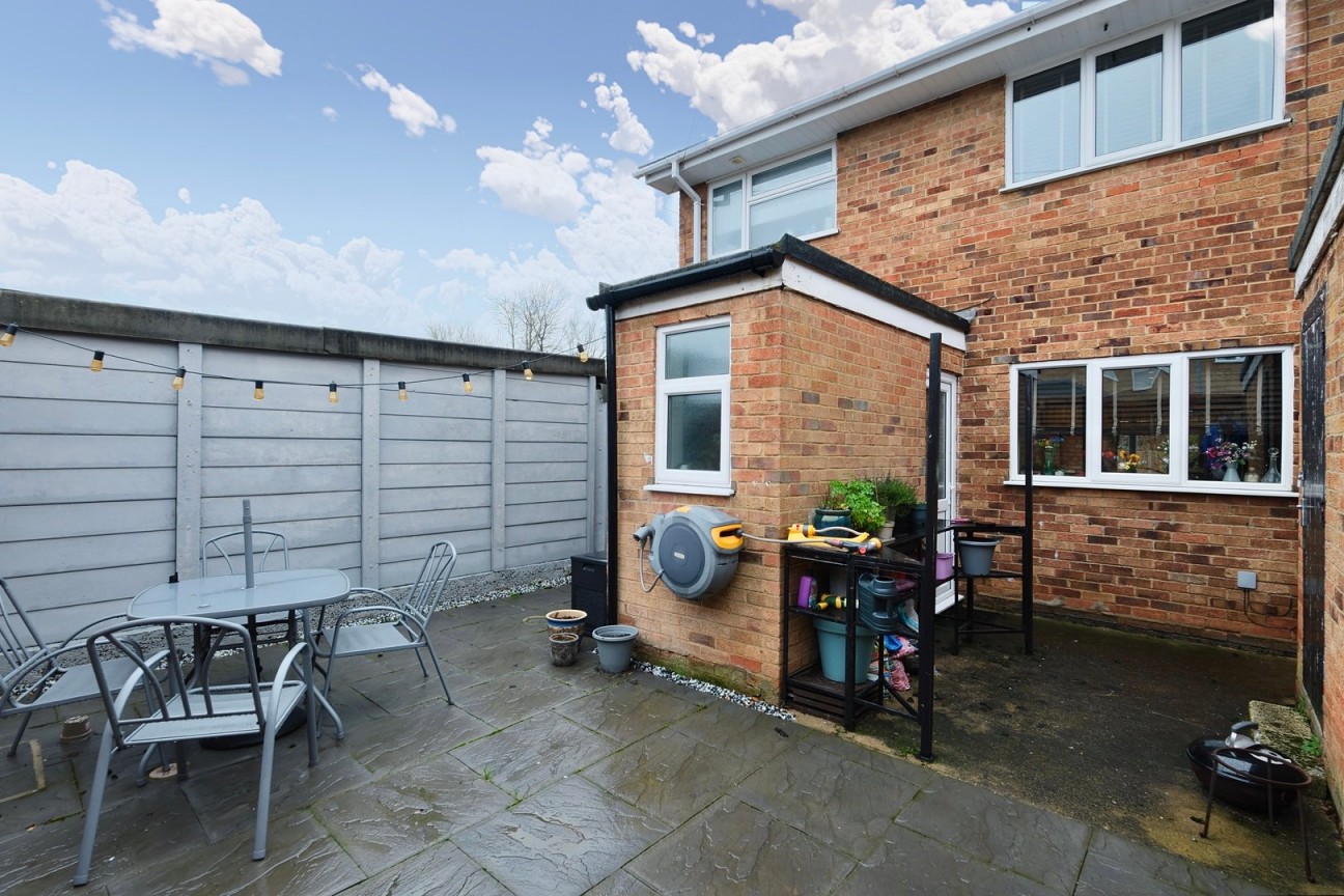 Lammas Gardens, Huntingdon