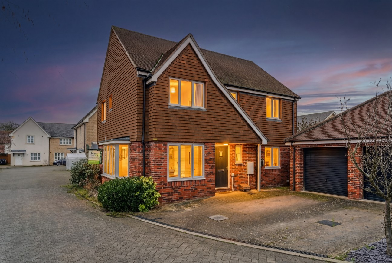 Wood Ridge Crescent, St Neots, Cambridgeshire