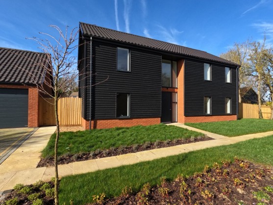 Blackfriars Court, Stow Longa, Cambridgeshire