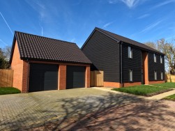 Blackfriars Court, Stow Longa, Cambridgeshire