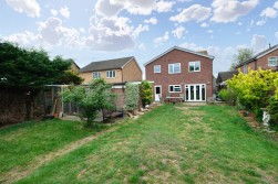 Claytons Way, Huntingdon
