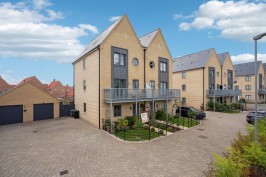 Alconbury Weald, Huntingdon