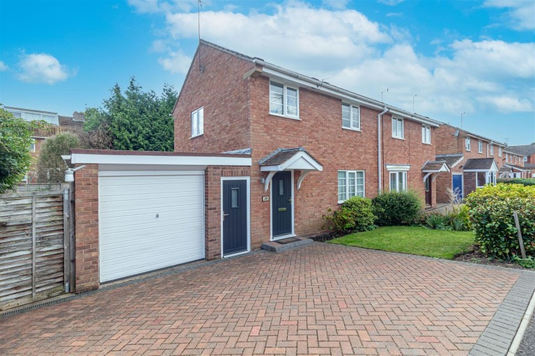 Cornmeadow Green, Worcester