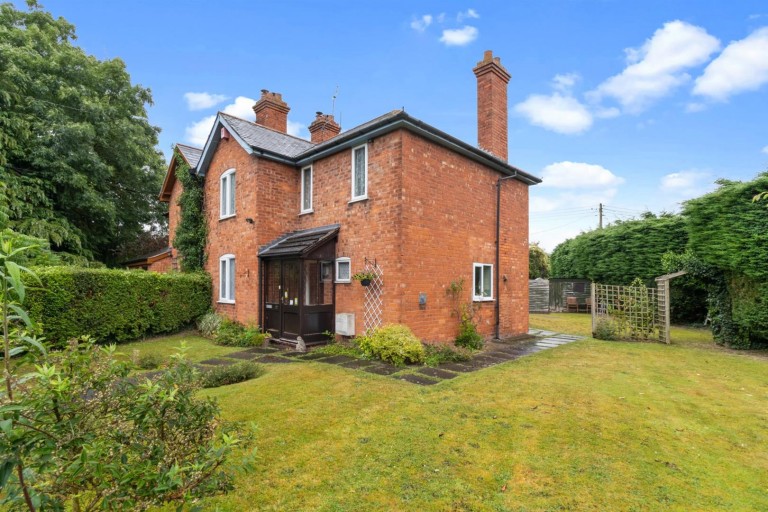 Upton Road, Callow End