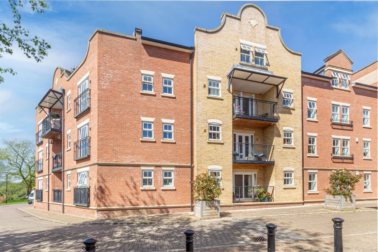 Armstrong Drive, Worcester