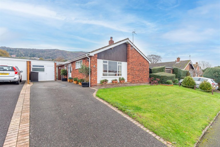 St. Bernard Drive, Malvern