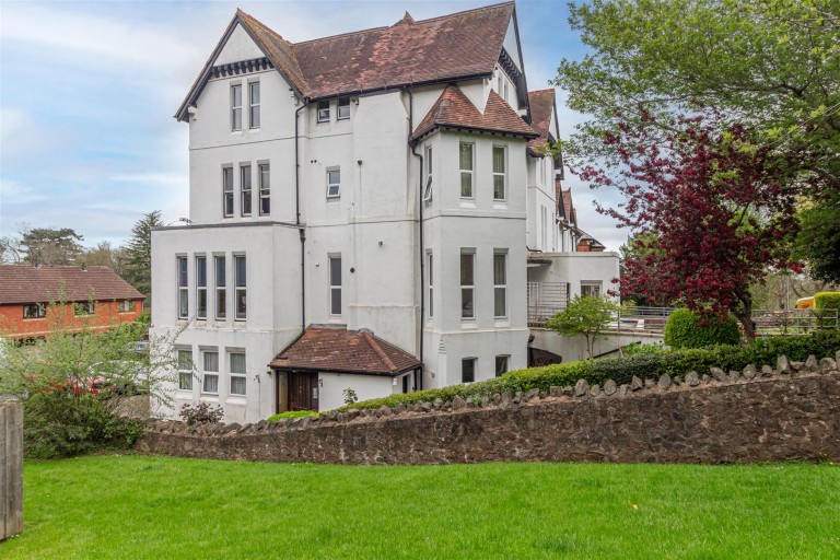 Summerfield Court, Malvern