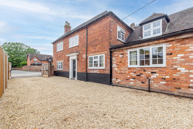 Main Road, Kempsey, Worcester