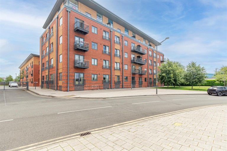 Woodhouse Close, Worcester