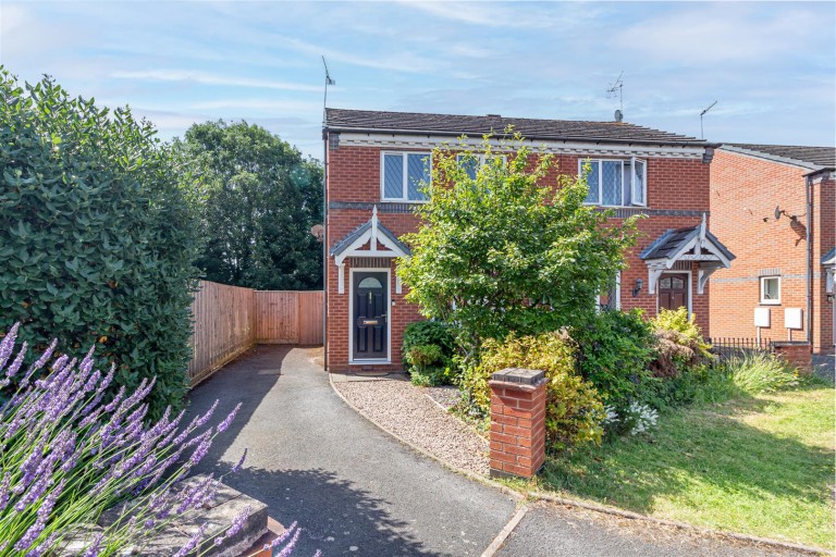 Farundles Avenue, Lyppard Woodgreen, Worcester