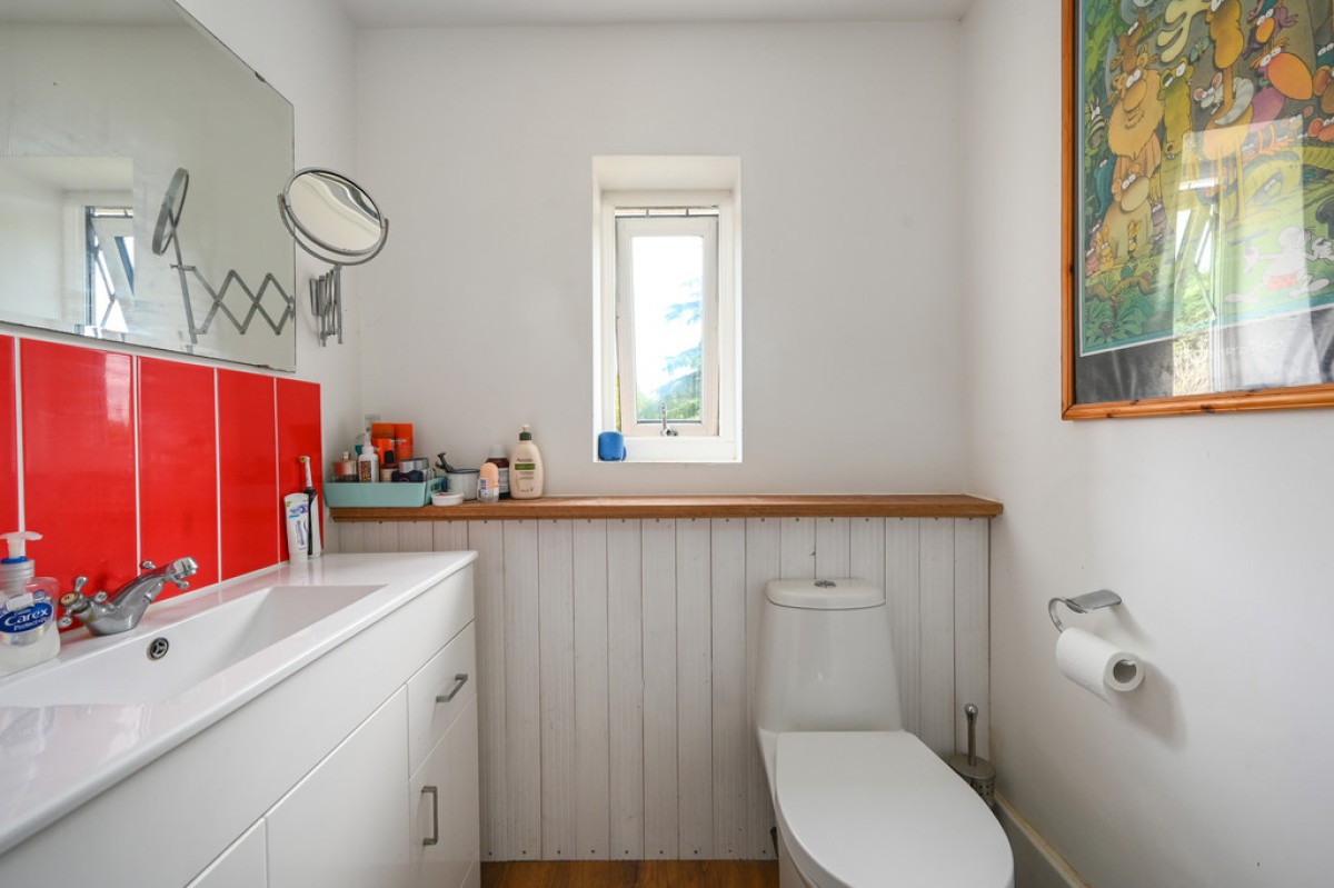 Image for Barnets Hill, Peasmarsh, East Sussex, TN31 6YJ