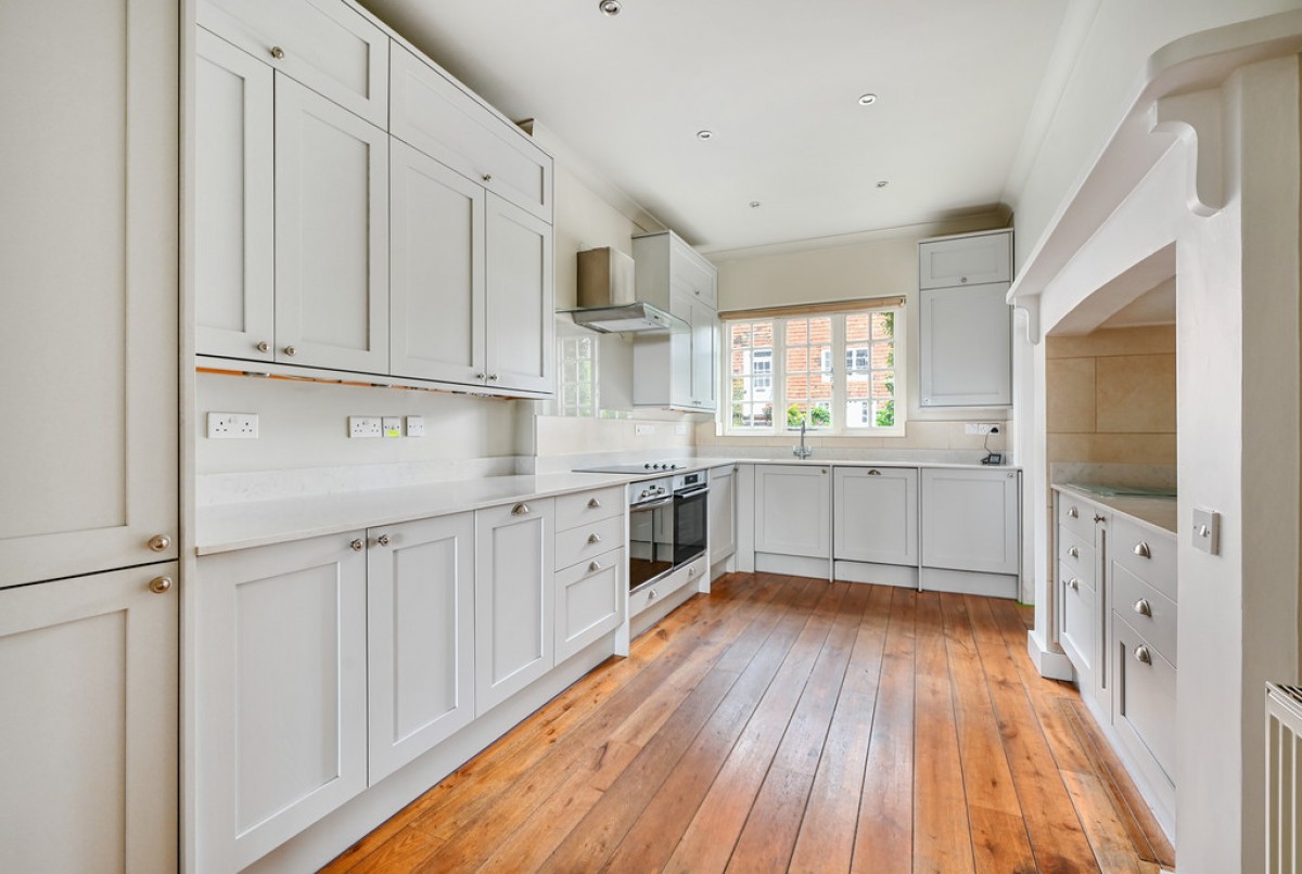 Image for Alards, Barrack Square, Winchelsea TN36 4EG