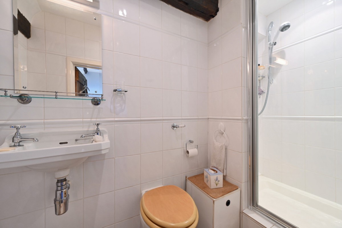 Image for Oxenbridge Farmhouse, Iden TN31 7UY