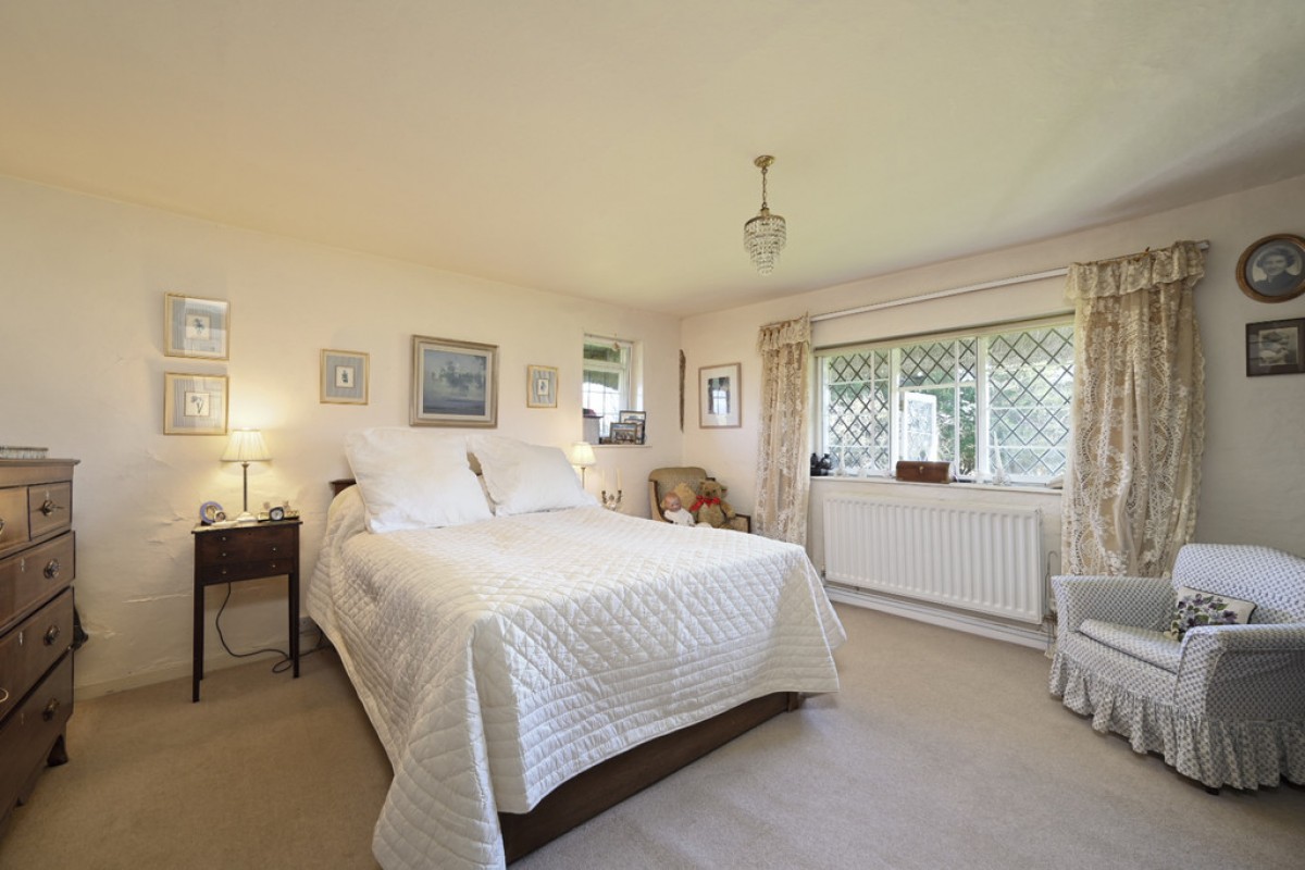 Image for Oxenbridge Farmhouse, Iden TN31 7UY