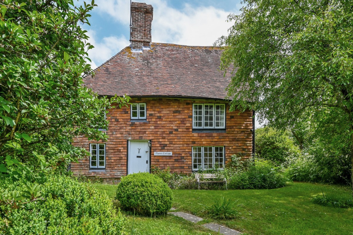 Image for Mounts Lane, Rolvenden Layne, Cranbrook, Kent TN17 4NU