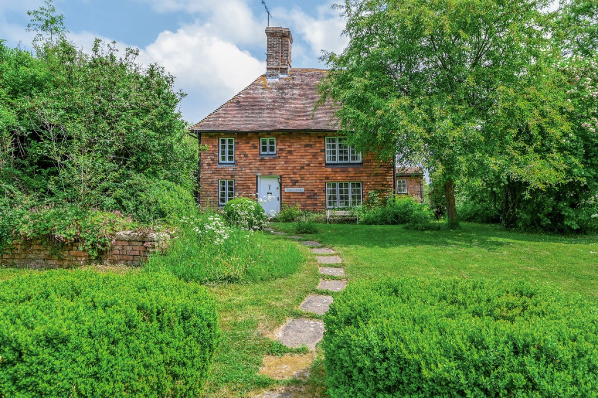 Image for Mounts Lane, Rolvenden Layne, Cranbrook, Kent TN17 4NU