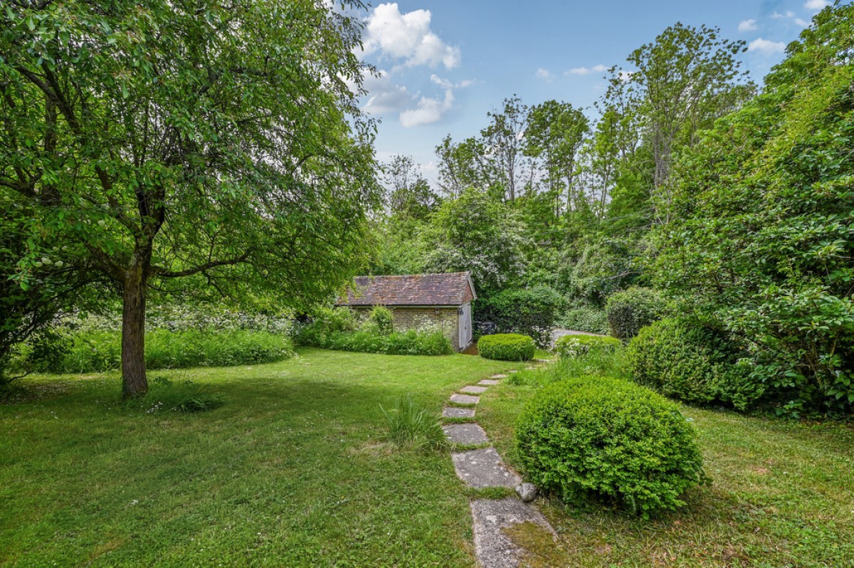 Image for Mounts Lane, Rolvenden Layne, Cranbrook, Kent TN17 4NU