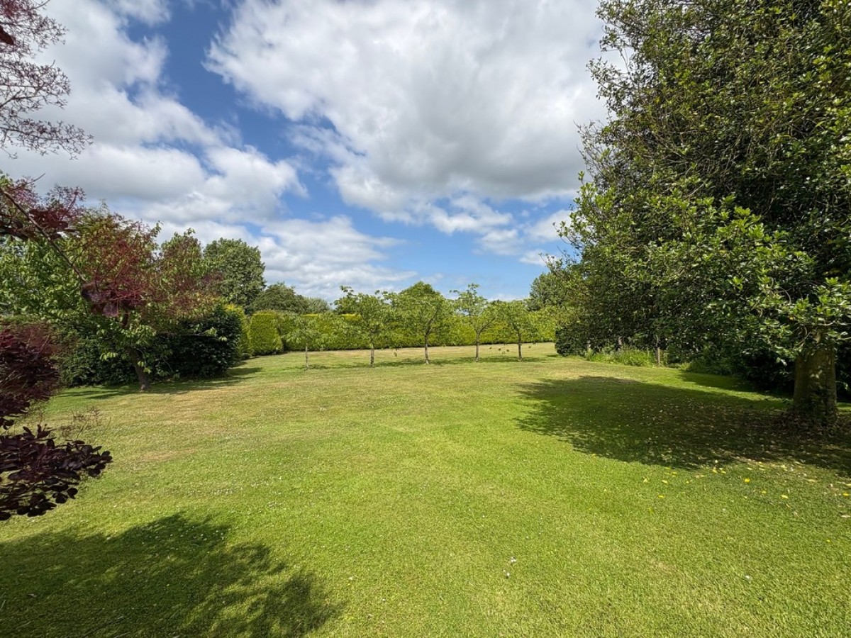 Image for Stone Cum Ebony, Tenterden, Kent TN30 7JG